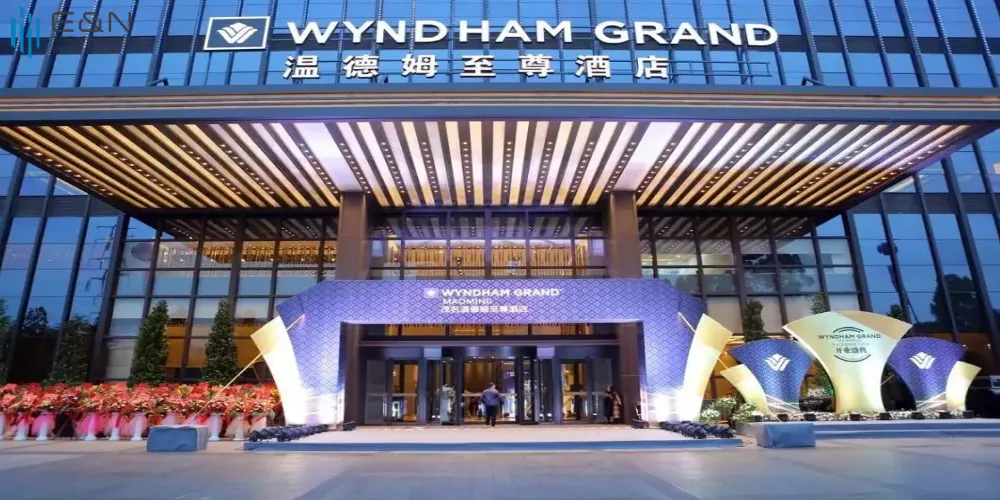 GroupInternational super high-end hotel brand Wyndham glass